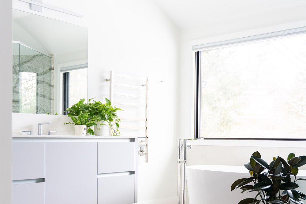 Значението на вентилаторите за баня: Защо всяка баня се нуждае от подходяща вентилация